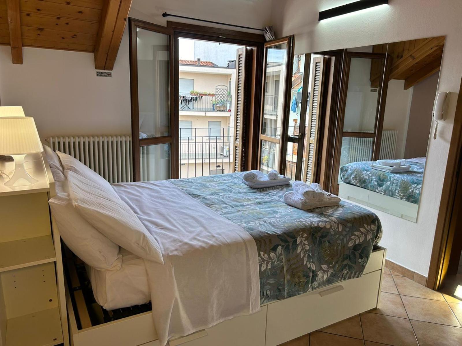 Elf'S House Villa Cesano Maderno Exterior photo